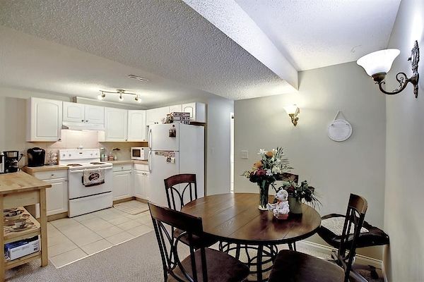 Calgary 2 bedrooms Basement for rent. Property photo: 473011-3