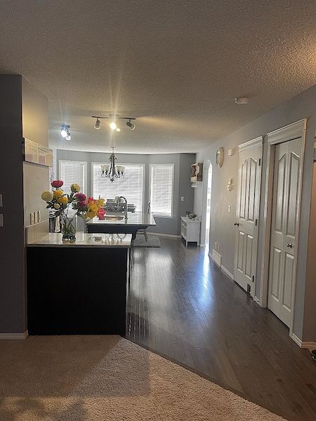 Calgary 3 bedrooms House for rent. Property photo: 473231-2
