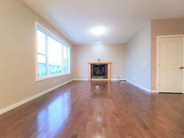 Calgary 4 bedrooms House for rent. Property photo: 473661-2
