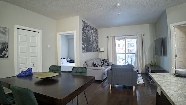 Fully Furnished 2 Bed, 2 Bath Condo in Windermere | Utilities Included |
