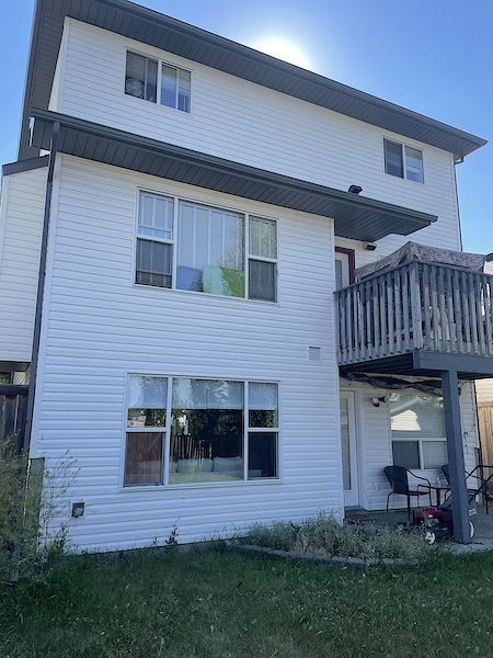 Calgary 3 bedrooms Main Floor for rent. Property photo: 474004-2