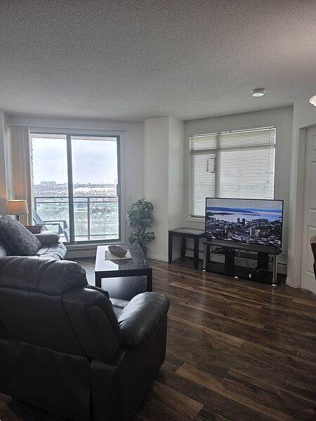 Calgary 2 bedrooms Condo Unit for rent. Property photo: 474440-3