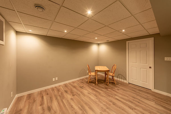Calgary 1 + Den bedrooms Basement for rent. Property photo: 474596-3