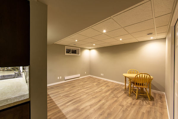 Calgary 1 + Den bedrooms Basement for rent. Property photo: 474596-2