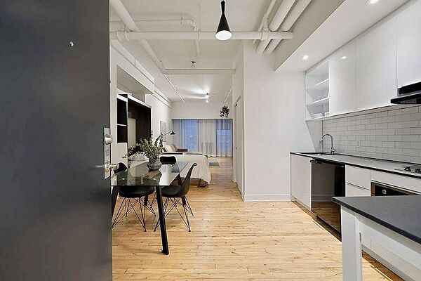 Montr&eacute;al studio Apartment for rent. Property photo: 474659-3