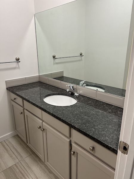 Calgary 3 bedrooms Duplex for rent. Property photo: 474833-3