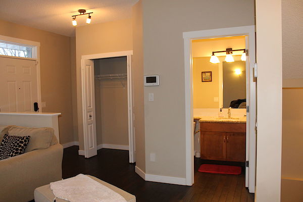 Calgary 3 bedrooms Townhouse for rent. Property photo: 475550-2