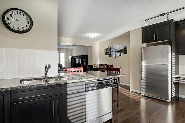 Calgary 2 bedrooms Townhouse for rent. Property photo: 476030-2