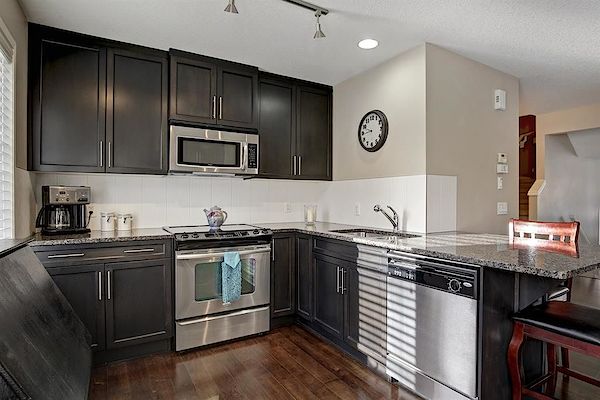 Calgary 2 bedrooms Townhouse for rent. Property photo: 476030-3