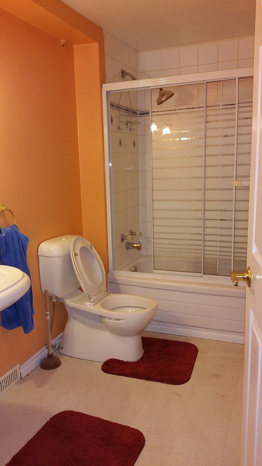 Calgary 1 bedroom Room For Rent for rent. Property photo: 476234-1