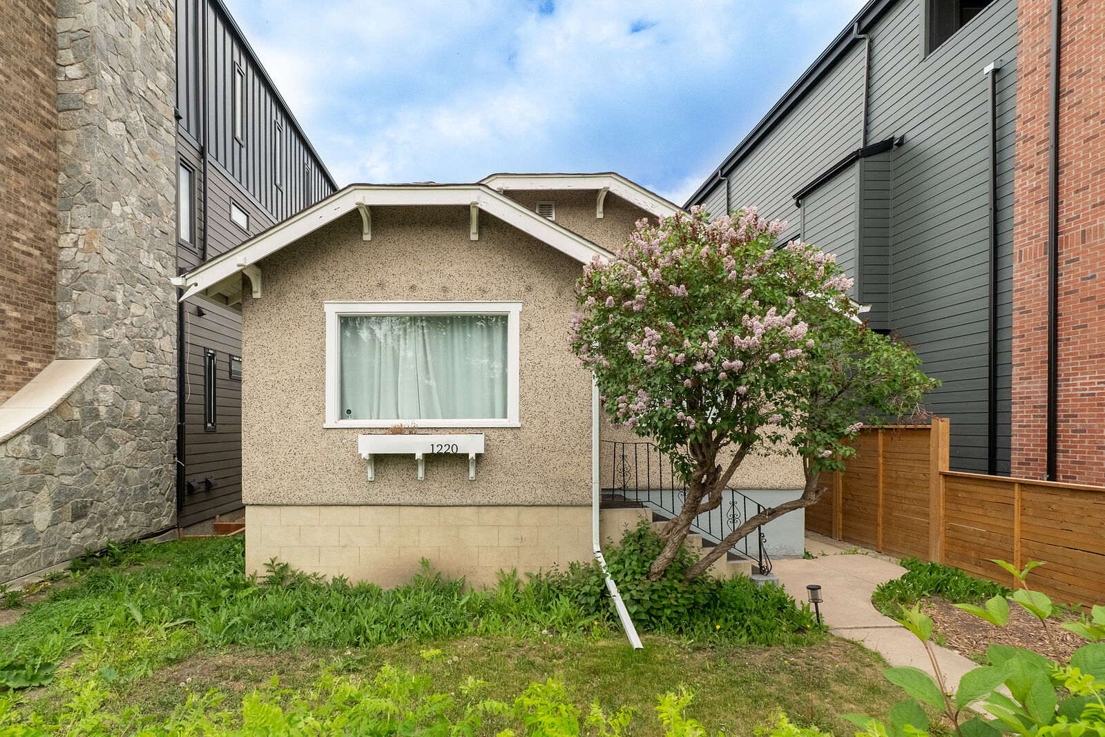 Calgary 3 bedrooms House for rent. Property photo: 477098-1