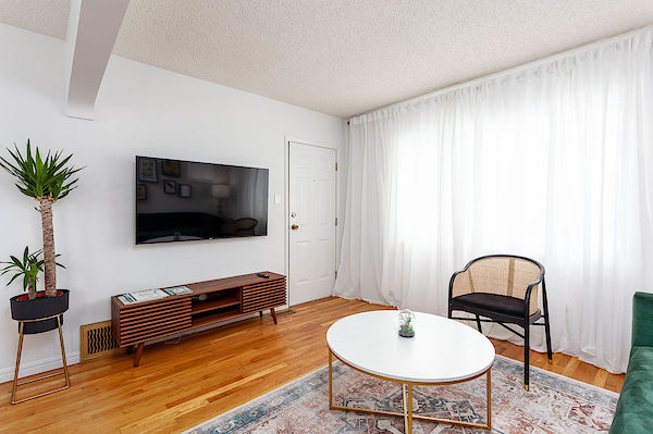 Calgary 3 bedrooms House for rent. Property photo: 477098-2