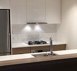 Modern 1-Bedroom Waterfront Condo – Heated Parking & Utilities Included
