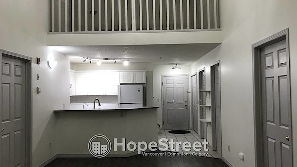 Calgary 2 + Den bedrooms Condo Unit for rent. Property photo: 478921-3