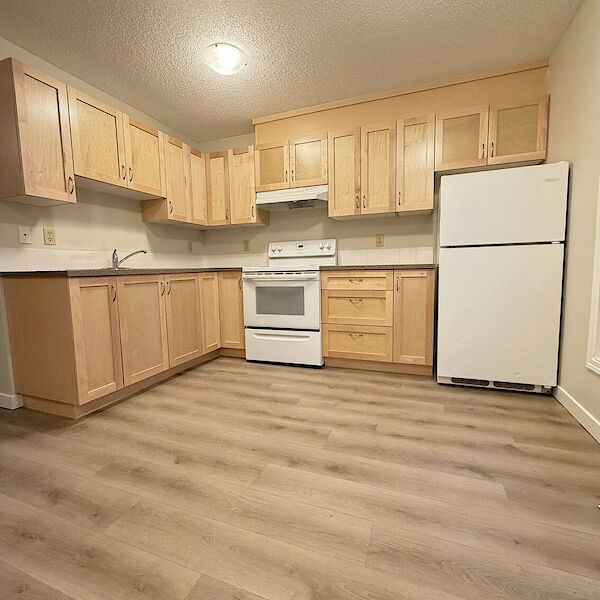 Calgary 2 bedrooms Townhouse for rent. Property photo: 479801-2