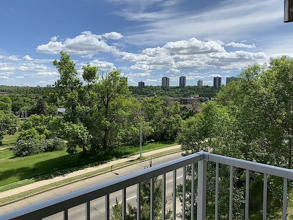 Spacious 2 bedroom 2 bathroom condo apartment with river valley views