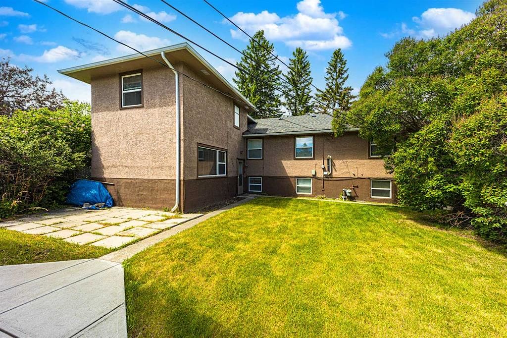 Calgary 2 bedrooms Duplex for rent. Property photo: 480990-1