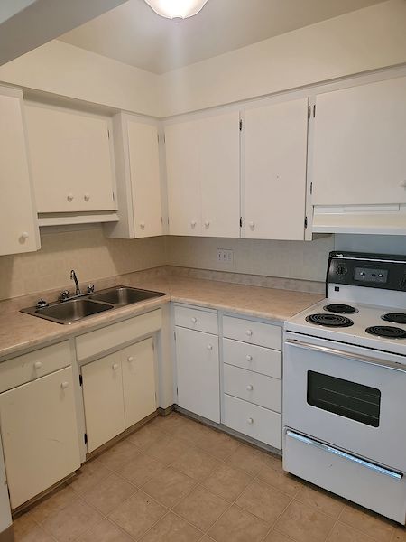 Calgary 1 bedroom Apartment for rent. Property photo: 481349-3