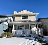 Attractive 3-bed, 1.5-bath Single House in Woodbine