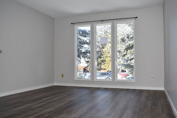 Calgary 2 bedrooms Main Floor for rent. Property photo: 481591-2