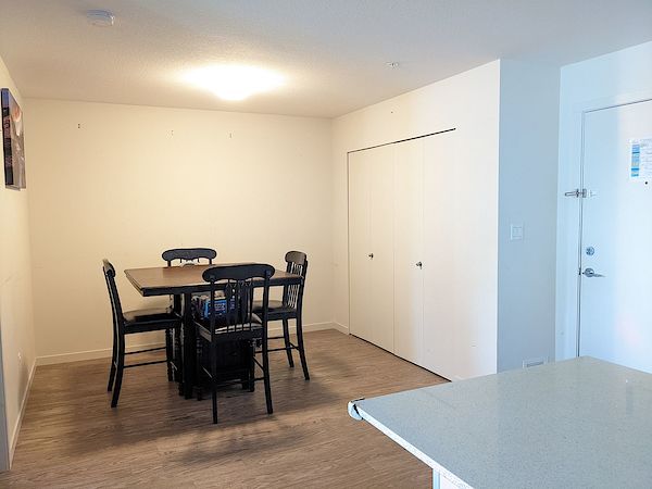 Calgary 2 bedrooms Condo Unit for rent. Property photo: 482649-3