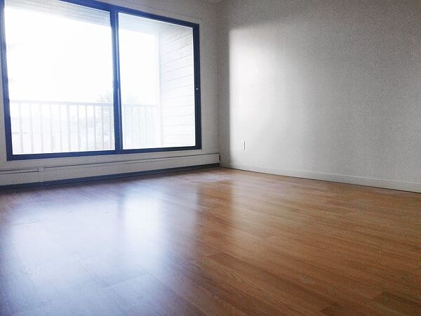 Calgary 1 + Den bedrooms Apartment for rent. Property photo: 483112-3