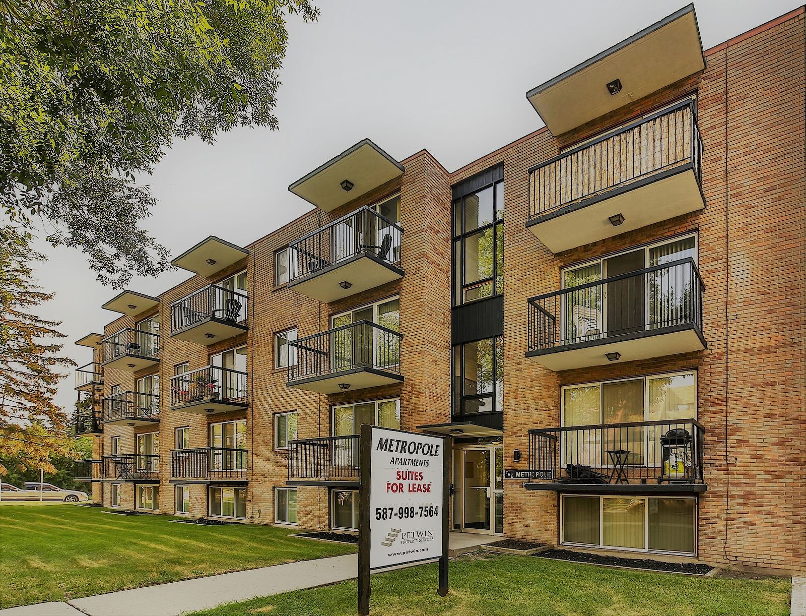 Calgary 1 bedrooms Apartment for rent. Property photo: 484409-1