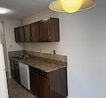 2 Bedroom Apartment in the Heart of Sunnyside