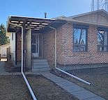 Bright 3 Bedroom Main floor in Woodbine SW