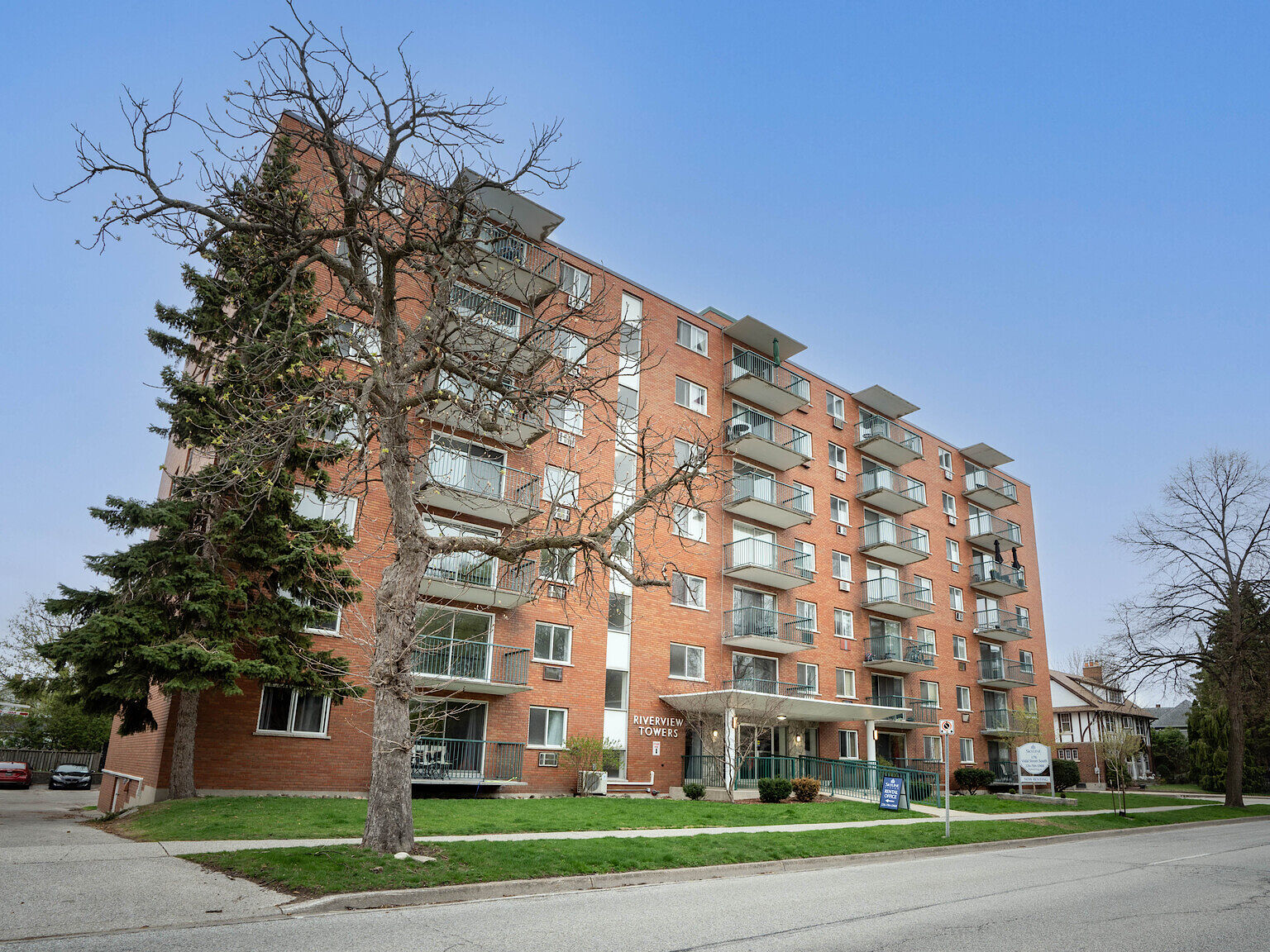 Sarnia 1 bedroom Apartment for rent. Property photo: 485747-1