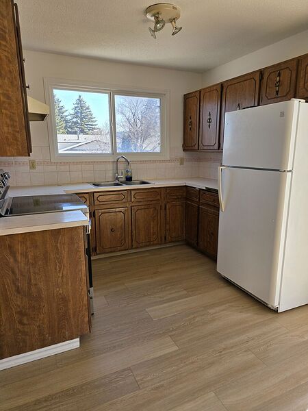 Calgary 3 bedrooms Main Floor for rent. Property photo: 485976-2