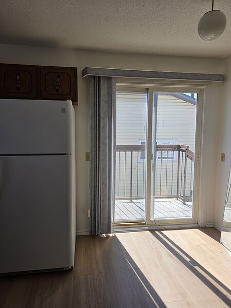 Calgary 3 bedrooms Main Floor for rent. Property photo: 485976-3