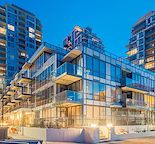 EXECUTIVE DOWNTOWN CONDO: 1 BEDROOM + Den - OUTLOOK @ WATERFRONT !