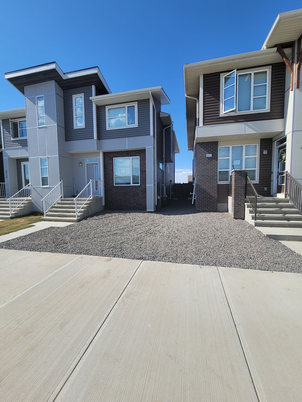 Calgary 3 bedrooms Duplex for rent. Property photo: 486774-1