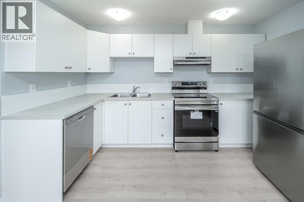 Calgary 4 bedrooms House for rent. Property photo: 487451-1