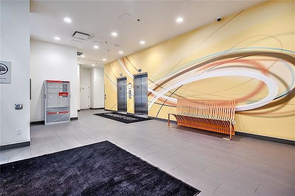 Calgary 1 bedroom Condo Unit for rent. Property photo: 487612-2