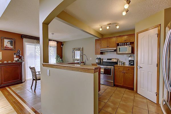 Calgary 3 bedrooms House for rent. Property photo: 488004-3