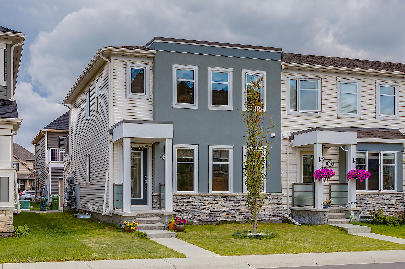 Calgary 3 + Den bedrooms Townhouse for rent. Property photo: 488506-1