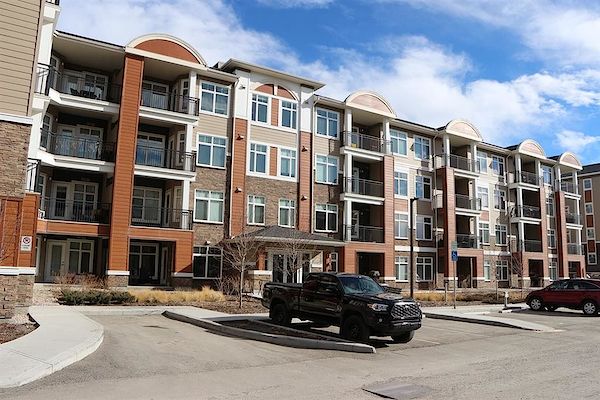 Calgary 1 bedroom Condo Unit for rent. Property photo: 488693-2