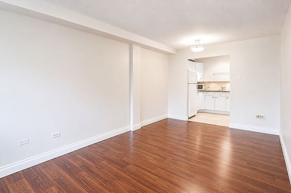 Calgary 1 bedroom Condo Unit for rent. Property photo: 488855-2