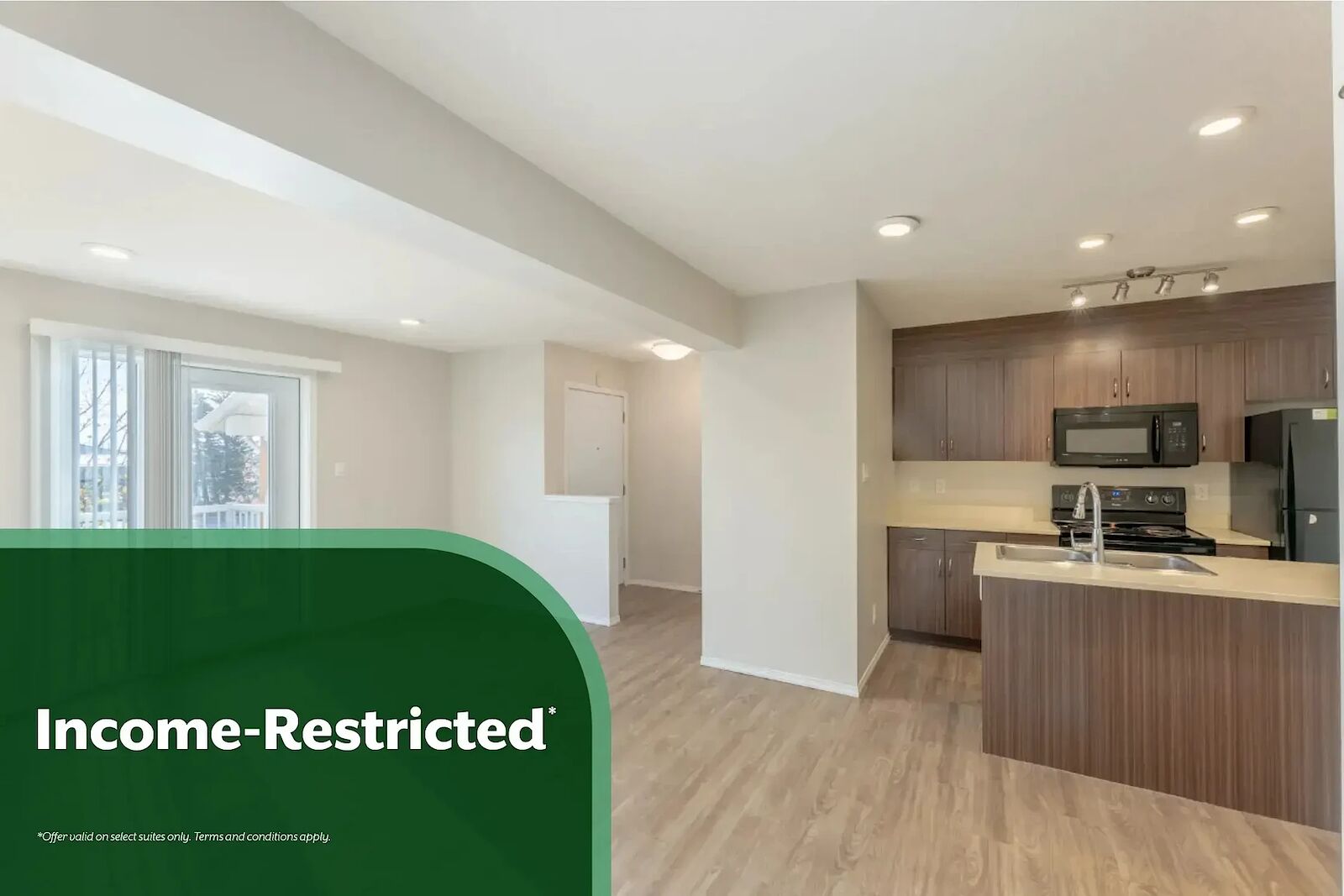 Strathmore 2 bedrooms Townhouse for rent. Property photo: 489147-1