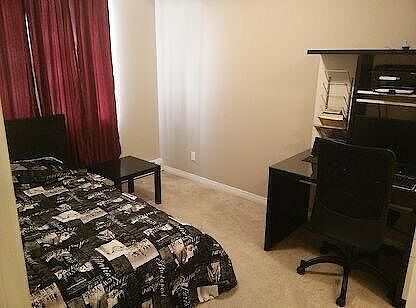 Calgary 1 bedroom Condo Unit for rent. Property photo: 489964-3