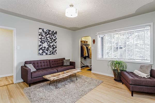 Calgary 2 bedrooms Main Floor for rent. Property photo: 490646-3