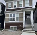 2 bedroom Basement Suite (City Approved)