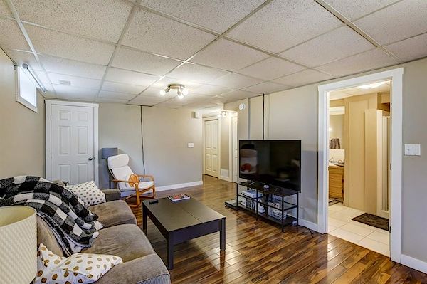 Calgary 2 bedrooms Basement for rent. Property photo: 490938-3