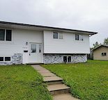 Cozy & Fully Renovated 1-Bed Basement Suite in Bowness! ?✨