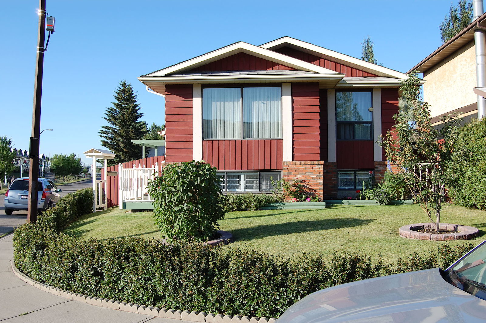 Calgary 3 bedrooms Main Floor for rent. Property photo: 491583-1