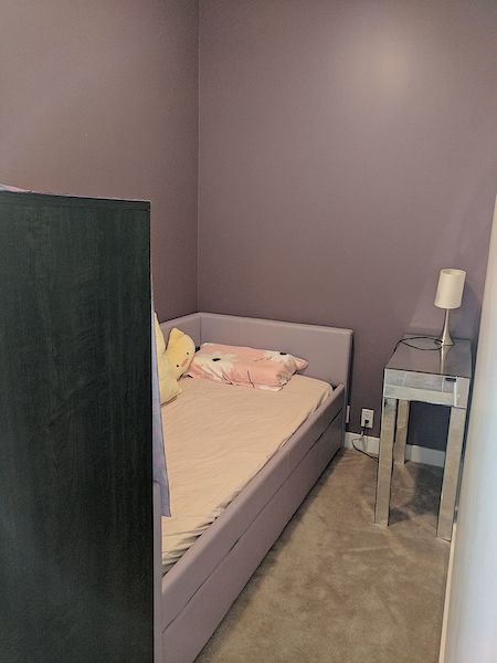 Calgary 1 + Den bedrooms Condo Unit for rent. Property photo: 491584-3