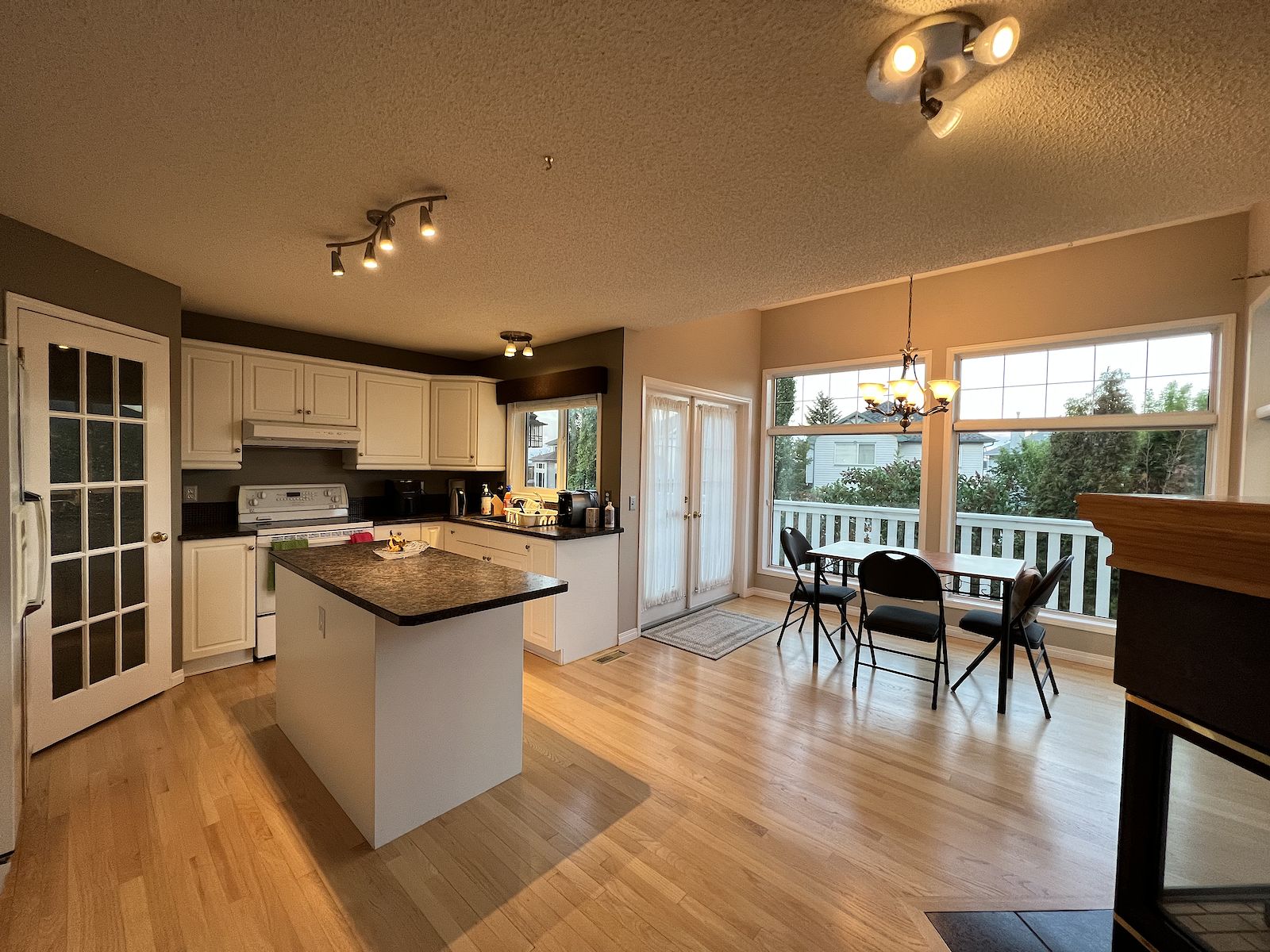 Calgary 1 bedroom Room For Rent for rent. Property photo: 491816-1