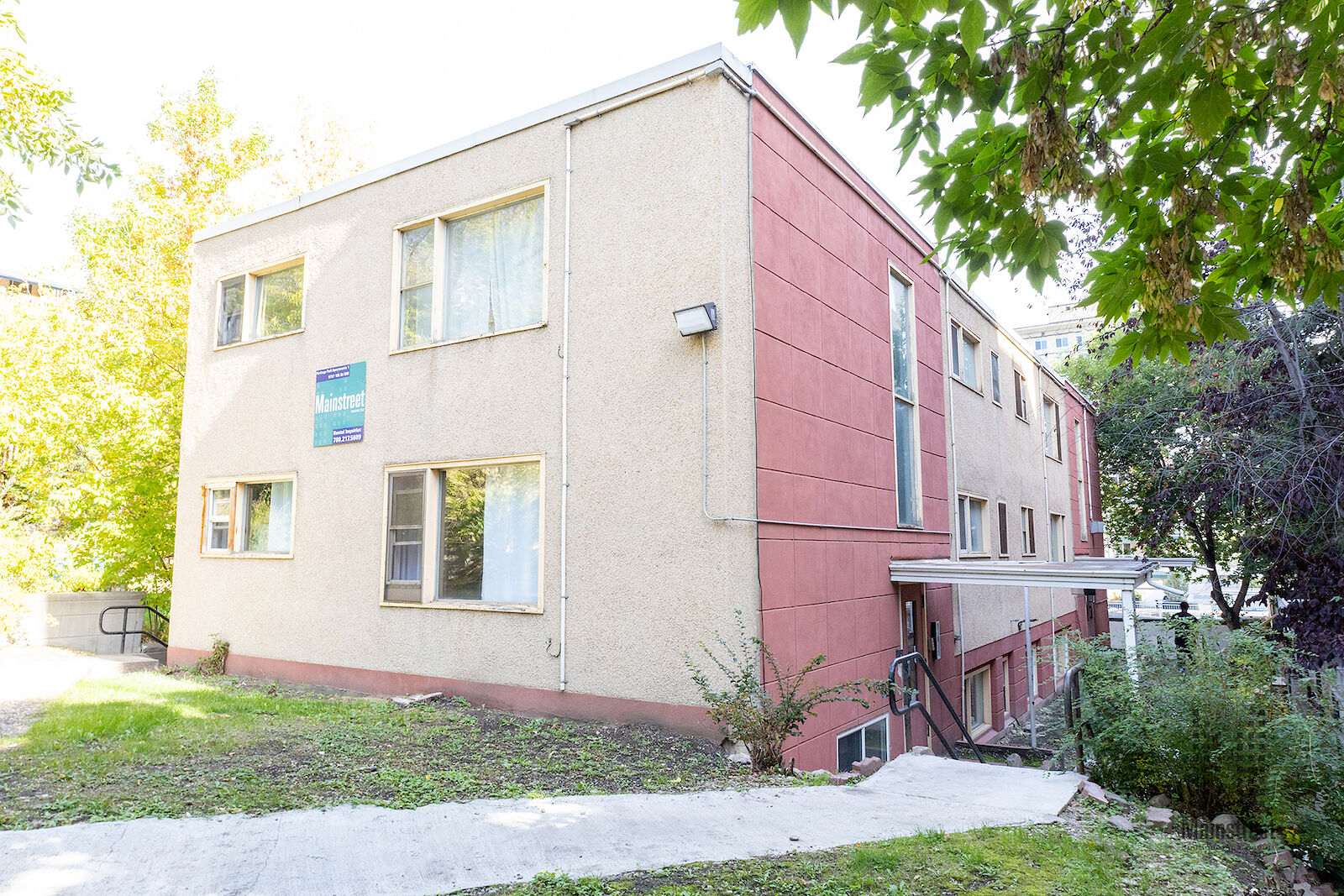Edmonton bachelor bedrooms Apartment for rent. Property photo: 492102-1